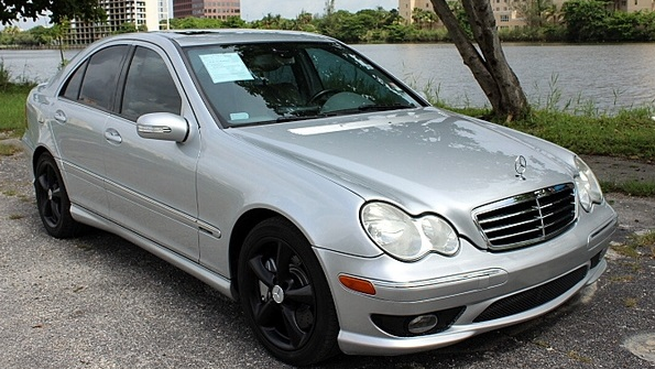 How do you find cars for sale in Miami using Craigslist.com?